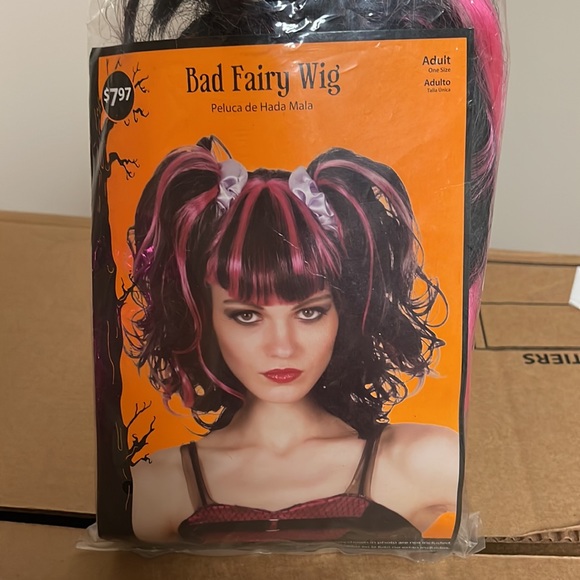 Halloween bad fairy corset and wig - Picture 3 of 4